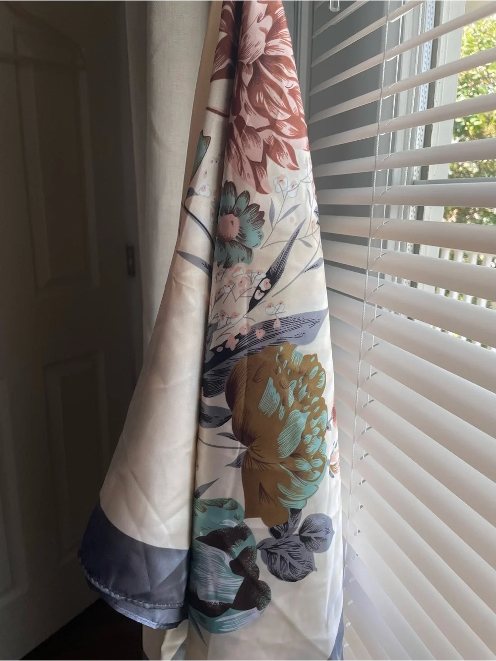 Lulus Floral Print Square Scarf